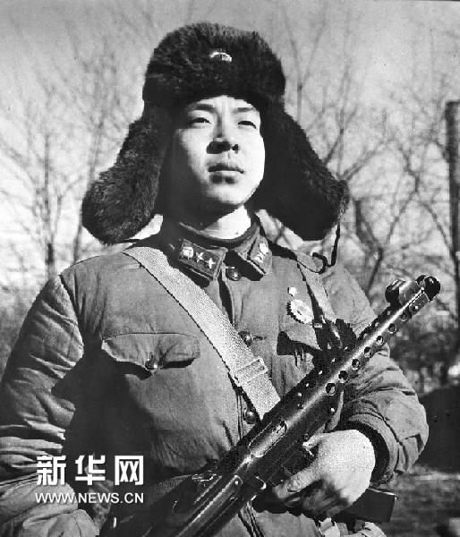(图文互动·家国梦想·时代英雄谱)(4)致敬六十年代英雄人物:“自己活着是为了使别人更美好”